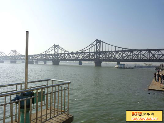 鸭绿江大桥景点照片