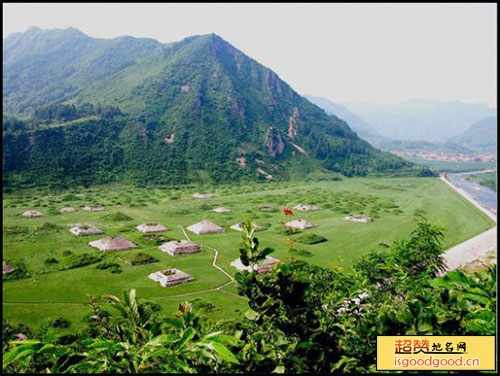 鸡林附近景点锅盔山山城遗址