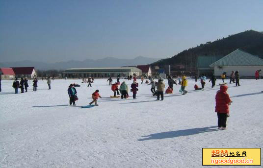 雪世界滑雪场景点照片