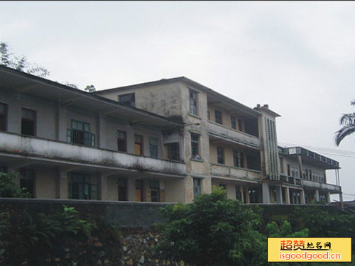 容县中学旧教学楼景点照片