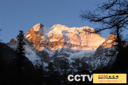 白依附近景点日照神山