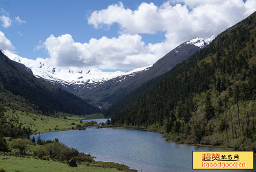 拉多藏湖景点照片