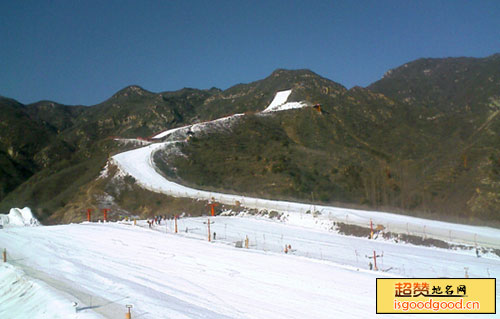 桃花峪生态滑雪场景点照片