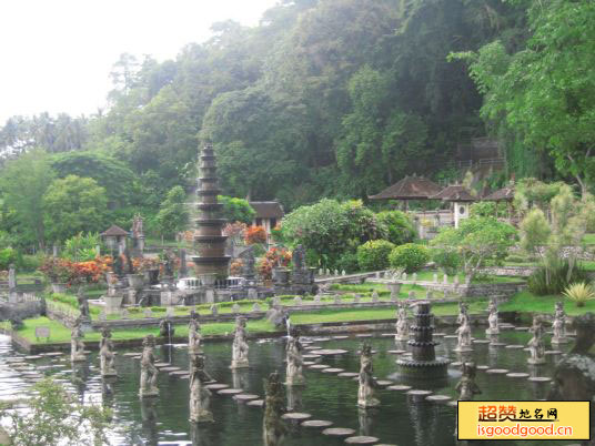 圣水池景点照片