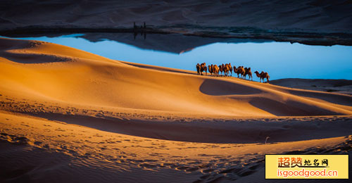 巴丹吉林沙漠景点照片