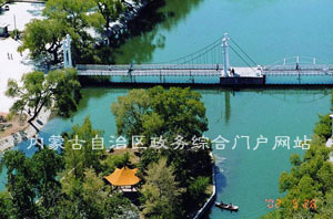 扎兰屯吊桥公园景点照片